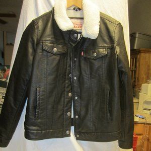 VTG LEVI STRAUS FAUX LEATHER TRUCKER JACKET, W/FAUX SHERPA LINING, LARGE